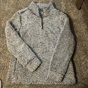 Cozy Gray Sherpa Pullover like new, lined.